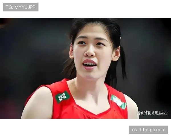 李盈莹训练完直接啃鸡腿，这自律和放纵切换得也太真实了